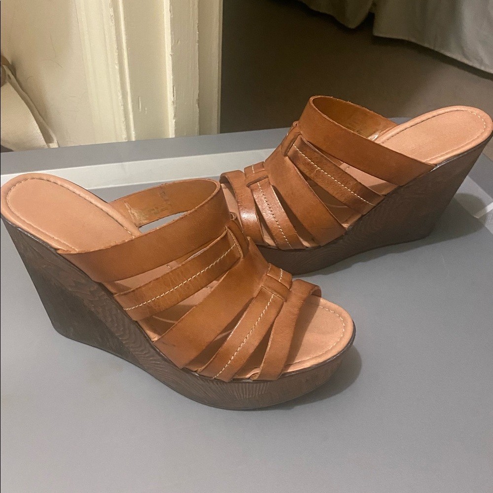 Brown wedges